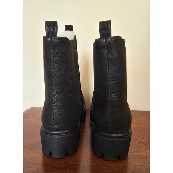 Journee Collection Women's Ivette Pull On Block Heel Booties Black- Size 10 - Picture 4 of 5